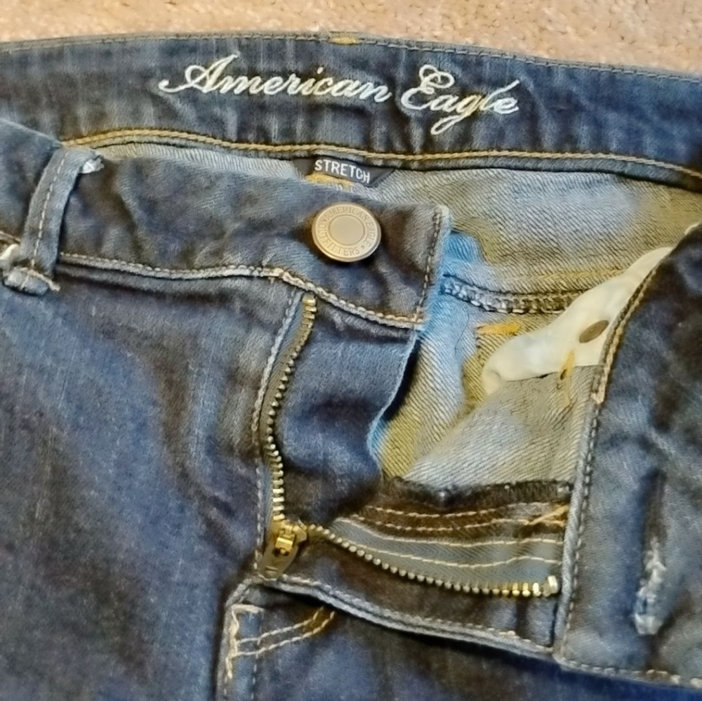 AEO Bermuda Jean Shorts Sz.10 - Picture 2 of 9
